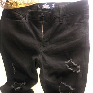 Ripped skinny jeans.